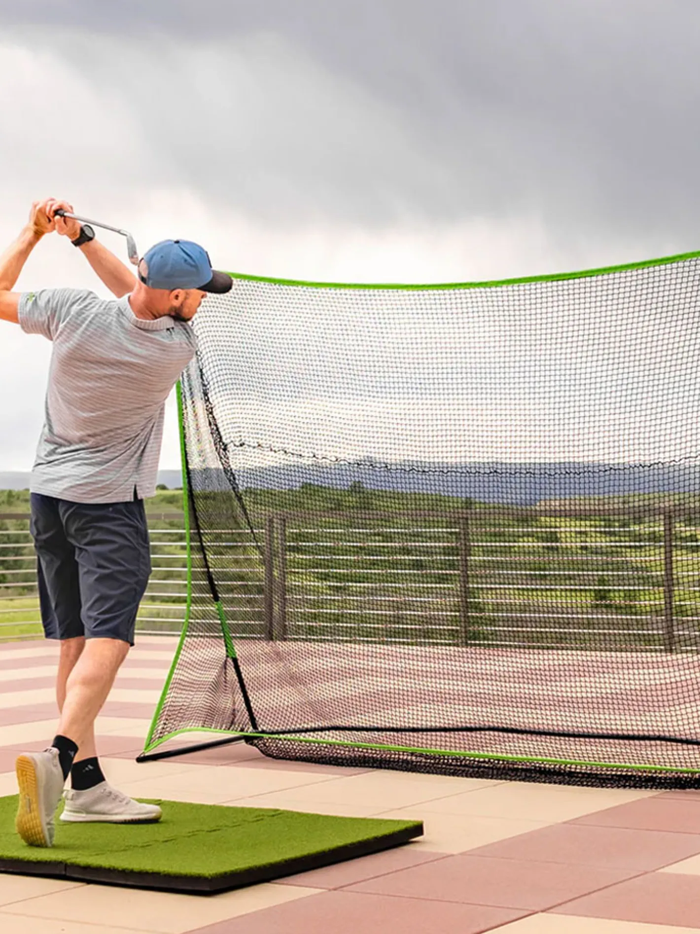 Skytrak + Portable Golf Sim Studio